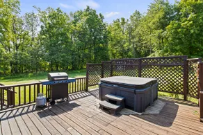Private Canandaigua Retreat- Hot Tub/Pet Friendly - Image 5