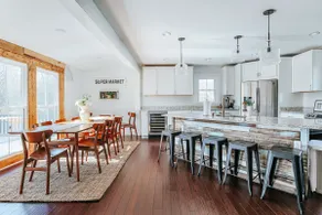 Afton Farmhouse-Ferienhaus-Eigenes Badezimmer - Image 2
