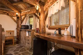 The Hobbit House - Romance Straight From The Shire - Image 5