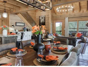 Lakeside Treehouse w/Hot Tub & Firepit - Image 4