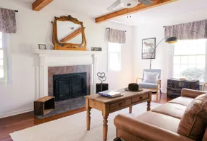 Large 5br Saratoga Home, within a mile of track. - Image 2