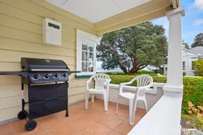 Whare Nui on Rennie - Thames Holiday Home - Image 3