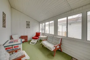 Historic Alexandria Home w/ Private Yard! - Image 3