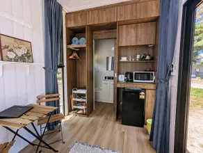 \"Timboon\" Tiny House 10 - Escape @ Grampians' Edge - Image 4