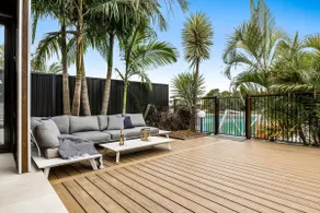 Coorumbong 16 - 5 bedrooms - Image 2
