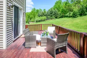 5 min to Canandaigua Lake, Hiking, Private Trails - Image 2