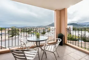 Occi - close to the beach - Image 2