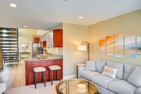'Phoenix Nest' South Haven Condo: River View! - Image 5