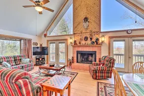 Murphy Cabin w/ Deck and Stunning Mountain Views - Image 4
