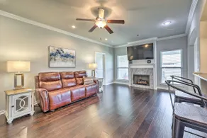 Fayetteville Home: Near University & Biking Trails - Image 4