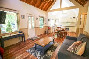 Alpina Arnica Cottages: Stuga 1 - Image 2