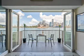 Luxe Opera and Harbour Bridge Views - Best in Syd - Image 3