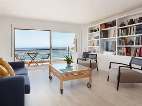 Apartment sea views on the beach - Image 3