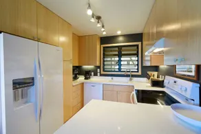 Pacific views, pool & lanai - sleeps 4 - Image 3