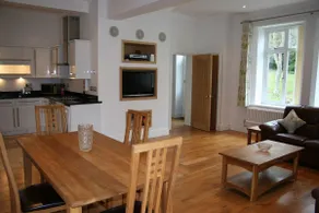 Shanklin Manor - Image 2