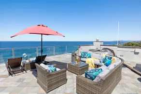 Premier Oceanfront-leje med tagterrasse, spa og aircondition - Image 2