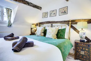 Eglantine Country Cottage - Image 4