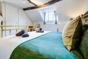Eglantine Country Cottage - Image 5