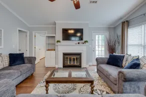 Mysigt, uppdaterat 3Bed / 2Bath Home bekvämt till Greenville - Image 3