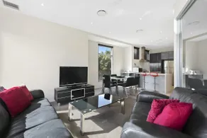Bell Street Apartments - Image 3