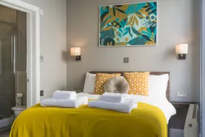 Modern ground floor pet friendly - Image 4
