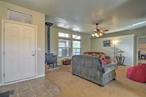 Beautiful Kanab Home w/ Yard - Walk to Restaurants - Image 3