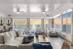 Atemberaubende 9BR in Carlsbad auf dem Strand, Designer Dekoriert & A / C - Image 3