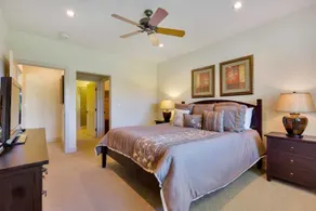 Relaxing condo w/ lanai, hot tub & gym - Image 4