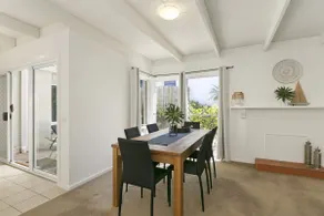 Mysa Anglesea Sleeps 6 WiFi SmartTV Cafes Shops - Image 4