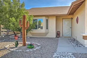 Yard + Fire Pit: Quiet East Tucson Escape - Image 2