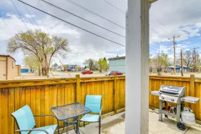 Brand New Downtown BV Condo m / terrasse og Mtn Views - Image 3