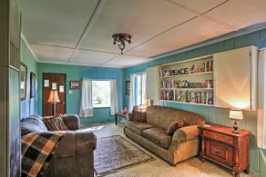 Quiet Durango Farmhouse w/ Beautiful Yard & Gazebo - Image 3