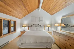 Manns Ranch Home by Vail Butler - Image 5