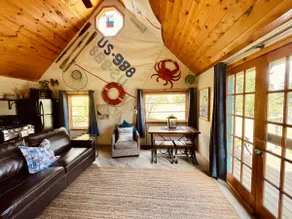 Beachcomber Olympic Ocean-view Cottage on the Strait of Juan De Fuca - Image 4