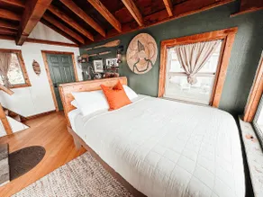 Halibut Hole Olympic Beach Cabin on the Strait of Juan De Fuca - Image 3