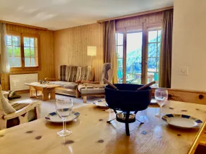 Maravilloso apartamento vacacional con terraza y jardín | Vistas al lago | Admite perro - Image 2