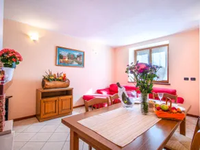 Holiday Home Laura by Interhome - Image 2