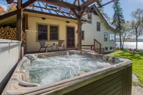 Windy Cross | Lakefront Escape & Hot Tub Bliss - Image 2