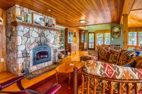 Windy Cross | Lakefront Escape & Hot Tub Bliss - Image 3