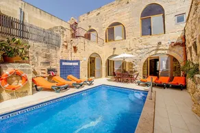 Lellux Holiday Home - Image 2