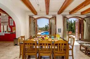 The Almonds Luxury Villa - Image 3