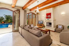 The Almonds Luxury Villa - Image 5