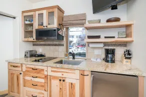 Viking Lodge 100B - Studio rénové, kitchenette, pratique! - Image 3
