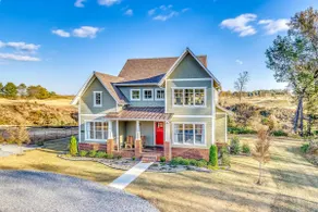 House Built For Groups - 4 Suites, 8 Beds, 5 TV's! - Image 2