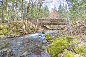 Lake Creek Retreat| Mt Rainier, WiFi, Woodstove - Image 5