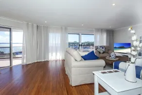 The Anchorage Unit 12 9 Laman Street - Image 2