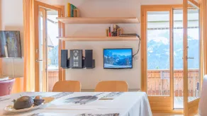 Chalet Millennium - well located and spacious - Image 4