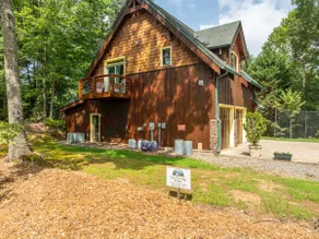 The Carriage House - Image 5
