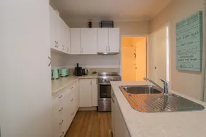 Beachside Cottage at Blacksmiths - Image 5