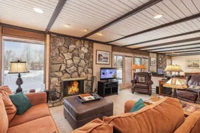 Wister G: 2Br + Loft - North Jackson -Nice Townhome -1 Mile till Grand Teton Park & Grand Teton Views! - Image 3